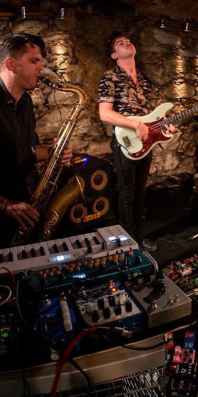 The Kandinsky Effect (F)